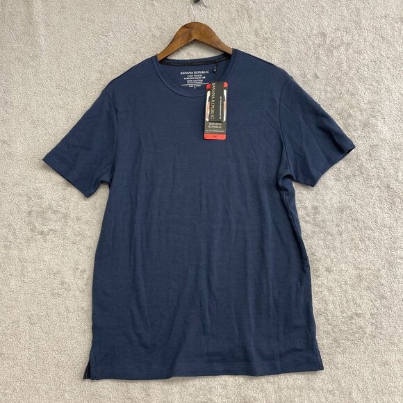 NEW Banana Republic Men's M Luxe Touch Performance Tee 100% Cotton Navy Blue - Picture 3 of 8